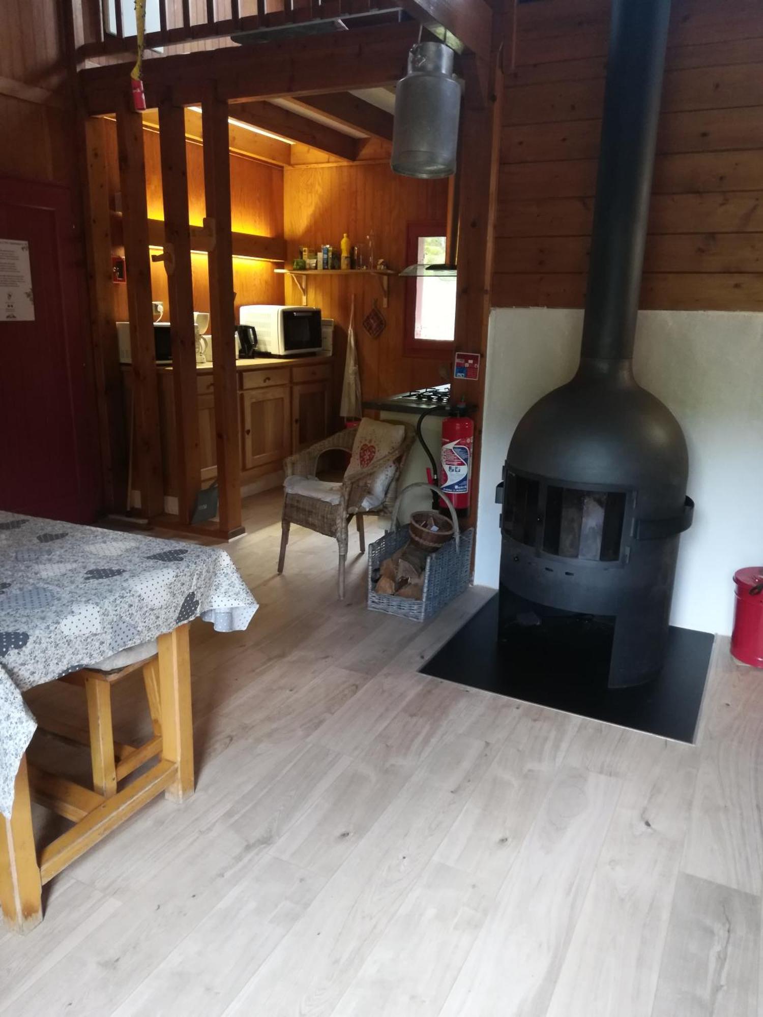 Les Chalets De La Foret D'Issaux Osse-en-Aspe المظهر الخارجي الصورة