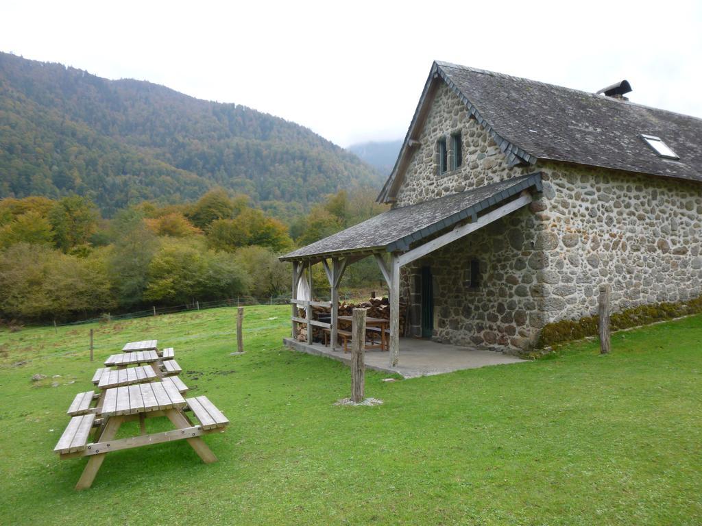 Les Chalets De La Foret D'Issaux Osse-en-Aspe المظهر الخارجي الصورة